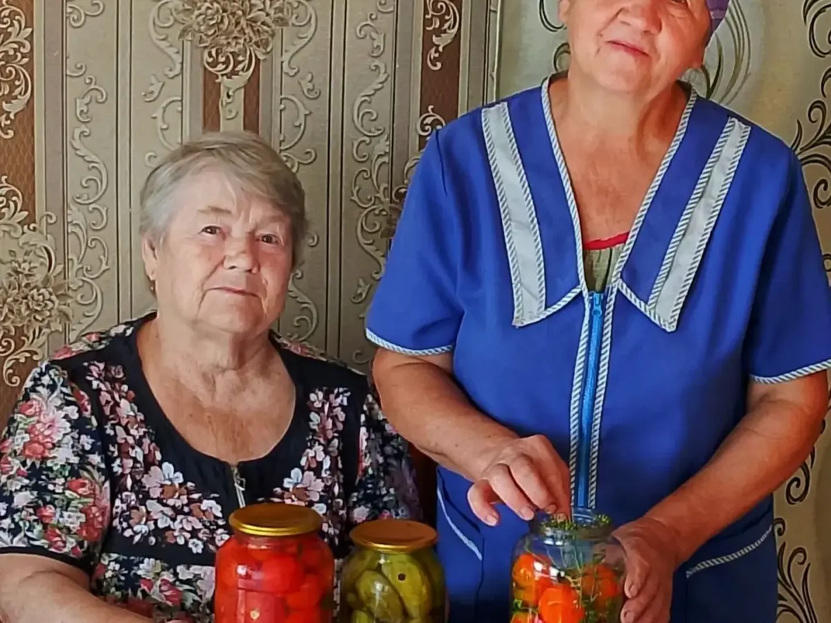 Помощь в сборе урожая